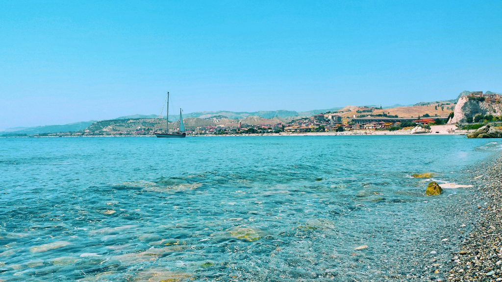 Panorama spiaggia e mare di Bova Marina (RC)